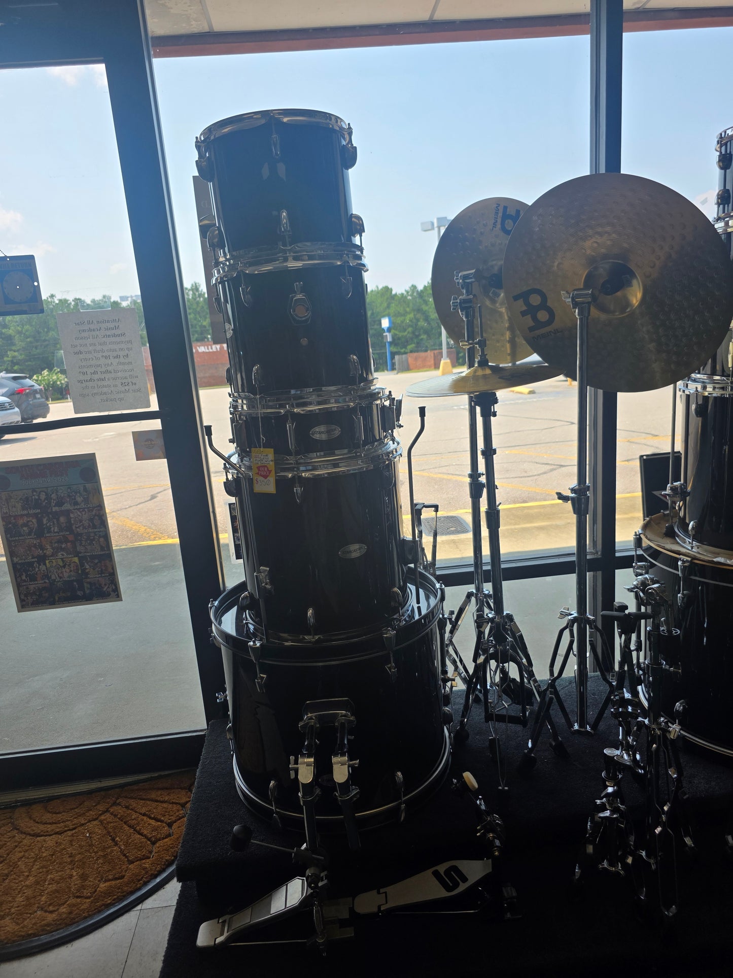 Used Fender 5-pice Drumset w/ Cymbals and Hardware